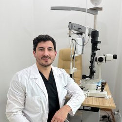 dr-araya-250